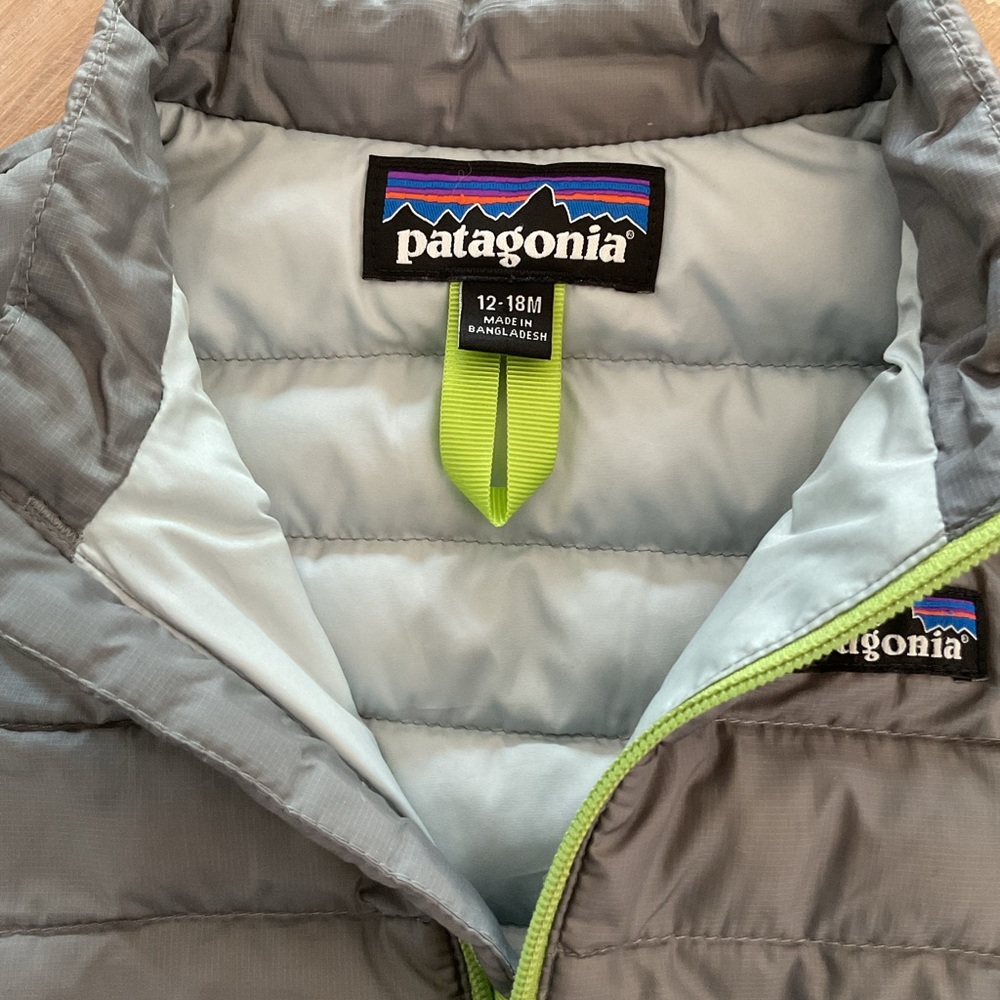 Patagonia Gray and Neon Green Puffer Vest - Picture 2 of 3